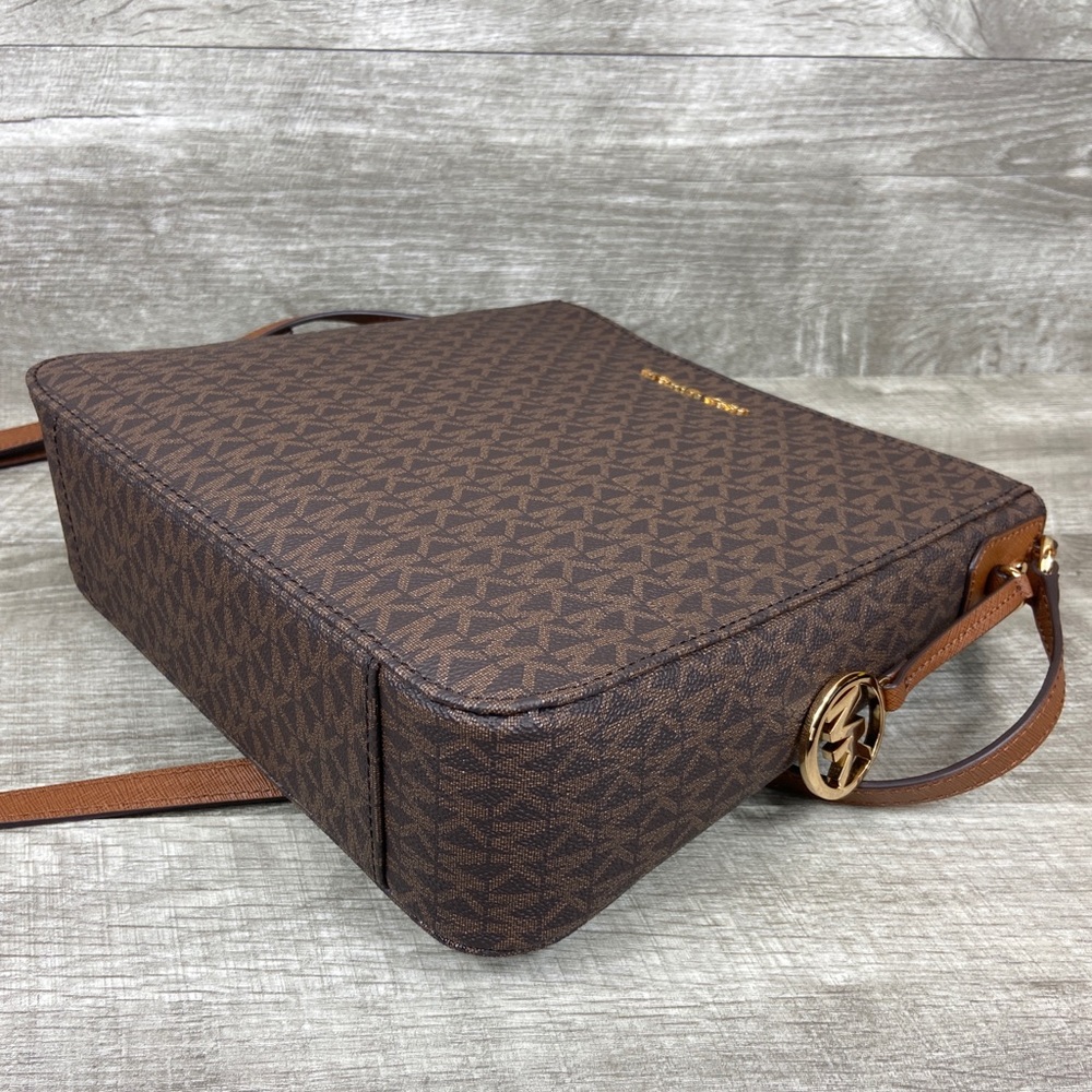 Michael Kors Large Crossbody Messenger Sig Brown - Picture 4 of 7